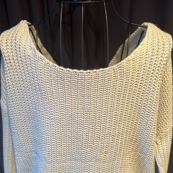 Full Circle Trends sweater - Picture 7 of 9